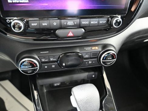 Used 2023 Kia Soul S image 18