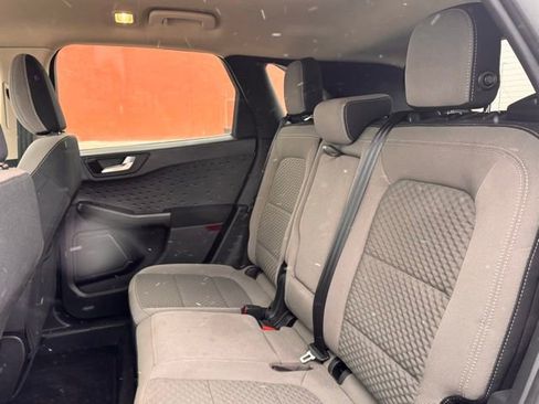 Used 2020 Ford Escape SE image 28