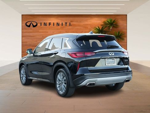 Certified 2023 INFINITI QX50 Luxe image 5
