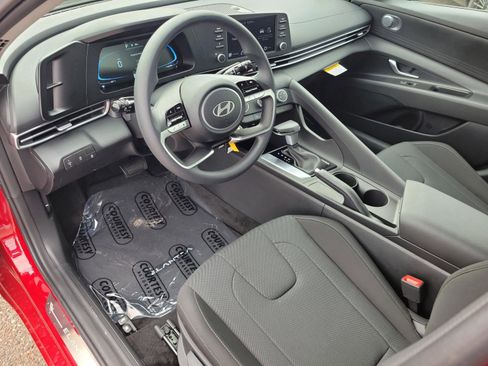 New 2026 Hyundai Elantra SE image 21
