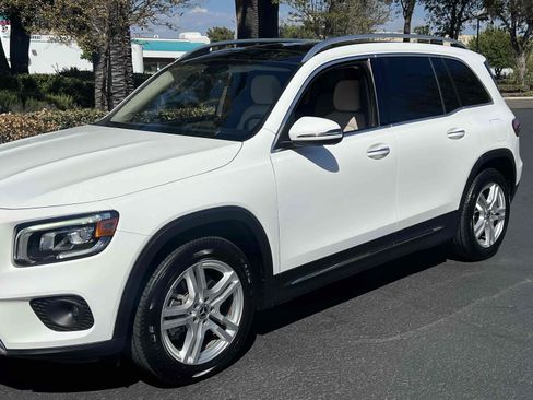 Used 2020 Mercedes-Benz GLB 250 4MATIC image 76