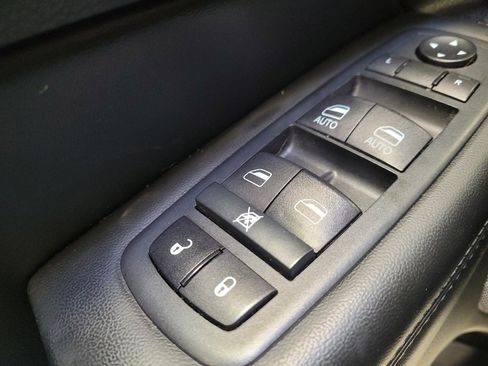 Used 2020 Jeep Grand Cherokee Limited w/ Trailer Tow Group IV image 27