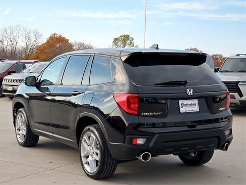 Used 2024 Honda Passport EX-L image 5