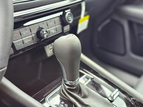 New 2026 Jeep Compass Latitude AWD/4WD image 13