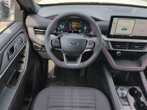 New 2026 Ford Explorer ST-Line w/ ST-Line Street Pack AWD/4WD image 16