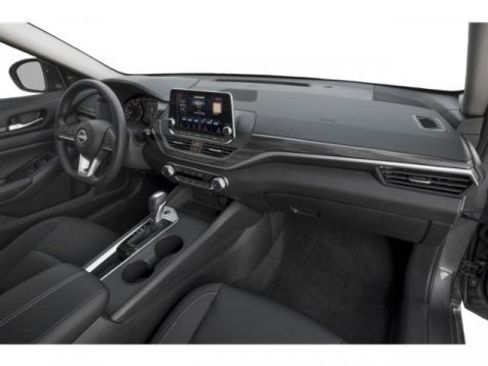 Used 2025 Nissan Altima 2.5 SV FWD image 17
