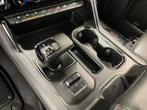 Certified 2022 GMC Sierra 1500 AT4 w/ AT4 Premium Package image 36