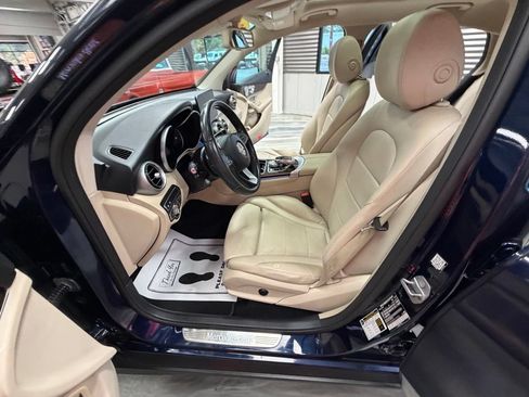 Used 2017 Mercedes-Benz GLC 300 4MATIC Coupe image 57