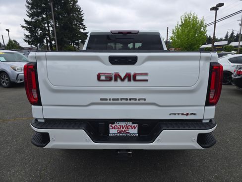 Used 2022 GMC Sierra 1500 AT4X AWD/4WD image 4