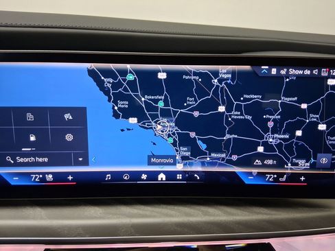 New 2026 BMW 740i w/ Premium Package image 23