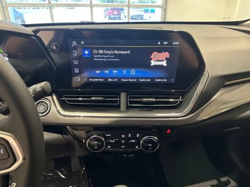 New 2026 Chevrolet Trax ACTIV w/ Driver Confidence Package FWD image 10