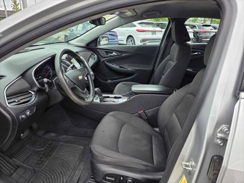 Used 2019 Chevrolet Malibu LT FWD image 20