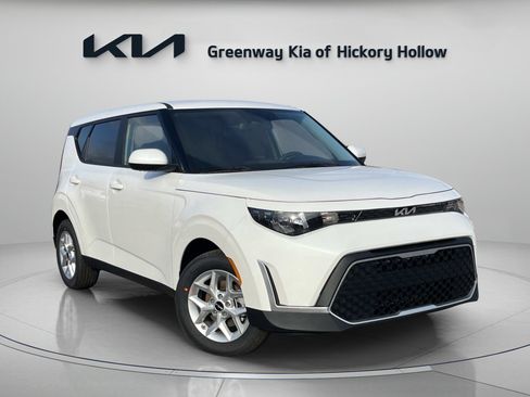 New 2025 Kia Soul LX image 1