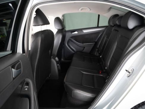 Used 2013 Volkswagen Jetta TDI FWD image 15