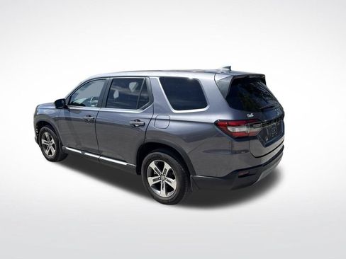 Used 2024 Honda Pilot EX-L image 3