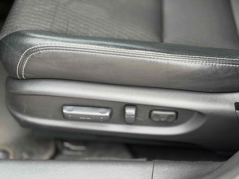 Used 2017 Honda Accord Sport image 15