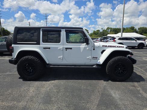 Used 2021 Jeep Wrangler Unlimited Rubicon AWD/4WD image 3