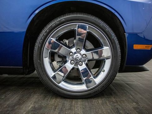 Used 2009 Dodge Challenger R/T image 39