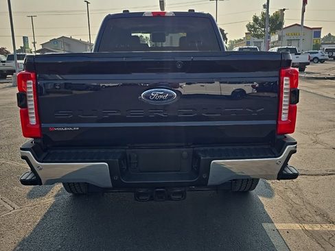 Used 2025 Ford F250 Lariat AWD/4WD image 4