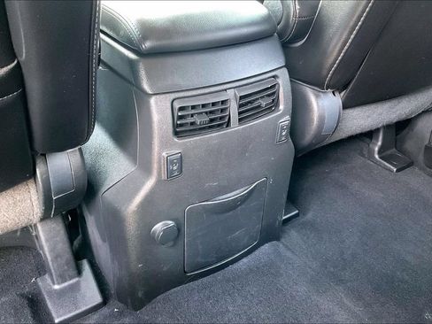 Used 2014 Nissan Armada Platinum w/ 2nd Row Captain Seat Package RWD image 11