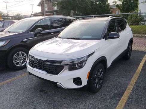 Used 2024 Kia Seltos S FWD image 7