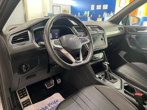 Used 2023 Volkswagen Tiguan SE R-Line FWD image 19