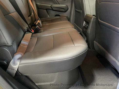 Used 2024 Chevrolet Colorado LT w/ LT Convenience Package III AWD/4WD image 16