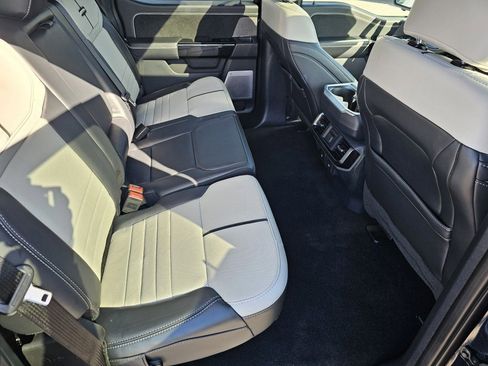 Used 2024 Ford F150 Lightning Platinum image 23