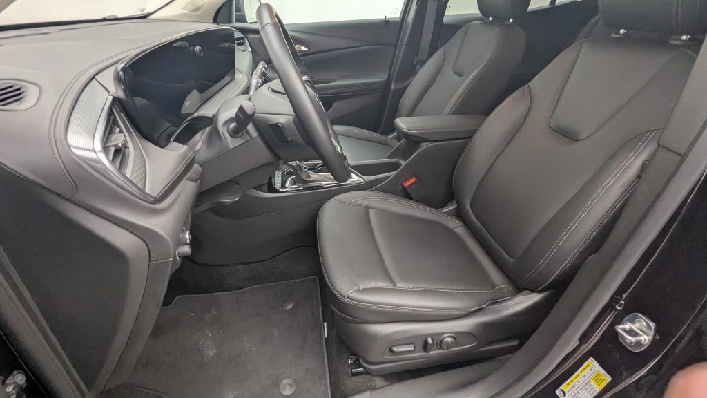 Certified 2024 Buick Encore GX Sport Touring w/ Comfort Package AWD/4WD image 25