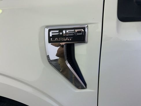 Used 2022 Ford F150 Lariat AWD/4WD image 9