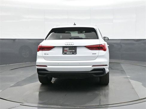 Certified 2025 Audi Q3 2.0T Premium w/ Convenience Package image 6