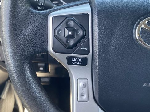 Used 2017 Toyota Tundra SR5 AWD/4WD image 22