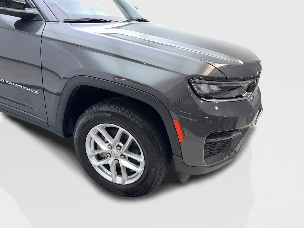 Used 2025 Jeep Grand Cherokee Laredo X AWD/4WD image 21