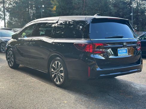 Used 2025 Honda Odyssey Elite image 5
