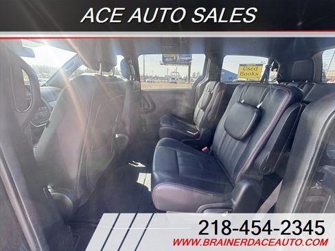 Used 2018 Dodge Grand Caravan GT FWD image 11