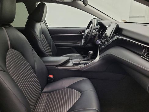 Used 2021 Toyota Camry SE w/ Carpet Mat Package (TMS) image 21