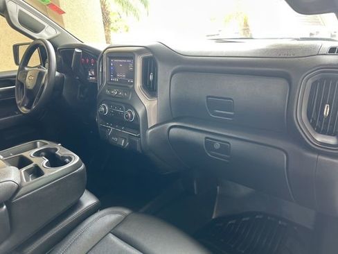 Used 2022 Chevrolet Silverado 1500 W/T w/ Trailering Package image 28