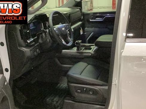 New 2026 Chevrolet Silverado 1500 LTZ w/ LTZ Premium Package AWD/4WD image 11