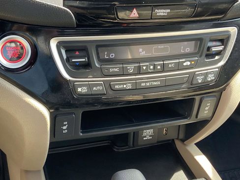 Certified 2017 Honda Ridgeline RTL-E image 17