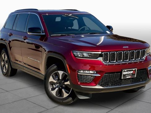 Used 2024 Jeep Grand Cherokee Limited 4xe w/ Luxury Tech Group II image 3