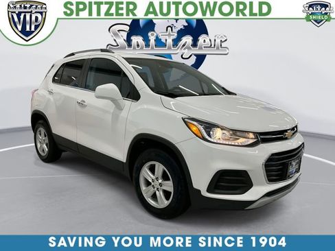 Used 2019 Chevrolet Trax LT w/ LT Convenience Package image 1