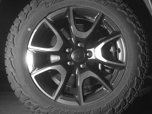 Used 2025 Jeep Compass Trailhawk image 13