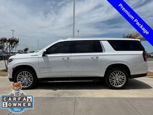 Used 2024 Chevrolet Suburban High Country AWD/4WD image 11