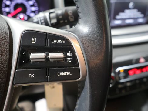 Used 2019 Kia Sorento AWD V6 image 34