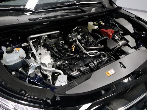 New 2025 Mitsubishi Outlander SE image 29