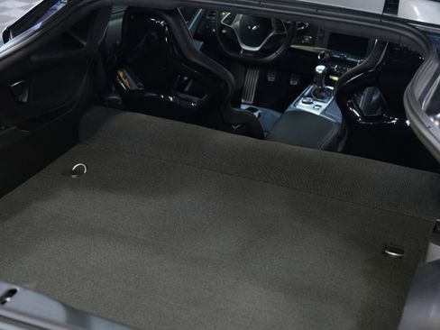 Used 2015 Chevrolet Corvette Z06 w/ 3LZ Preferred Equipment Group image 47