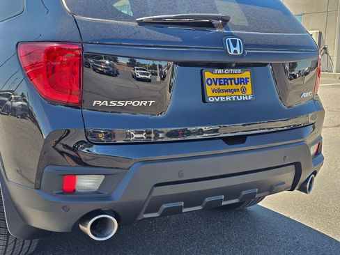 Used 2023 Honda Passport EX-L image 7