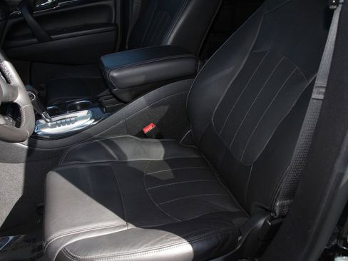 Used 2017 Buick Enclave Leather FWD image 21