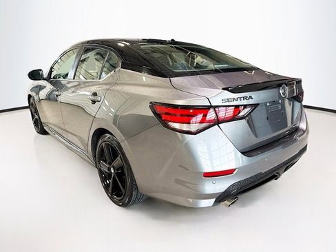 Certified 2022 Nissan Sentra SR w/ Midnight Edition image 7