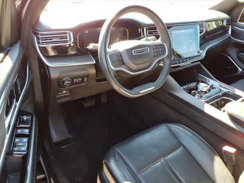 Used 2022 Jeep Wagoneer Series III w/ Premium Group I image 17